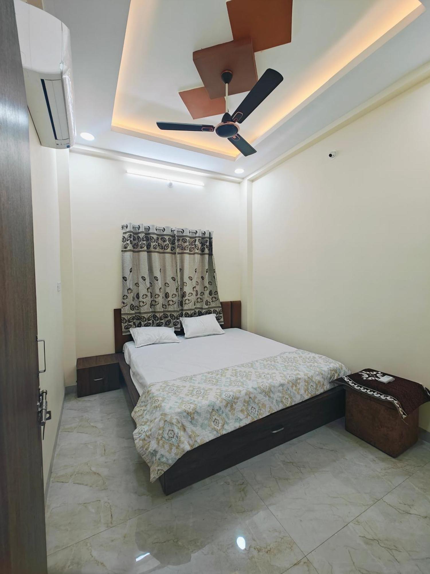 Nandi Homes Homestay Удджайн Екстер'єр фото